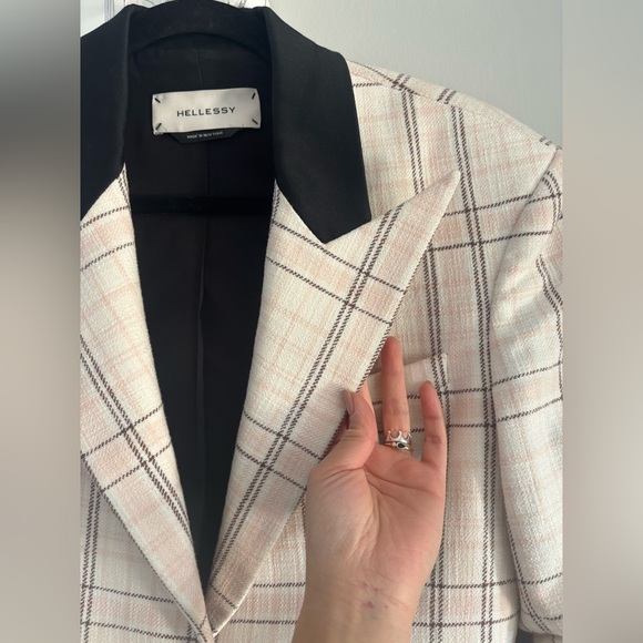 ✨HELLESSY Pink and Plaid Rouched Sleeve Blazer✨ - Picture 3 of 4
